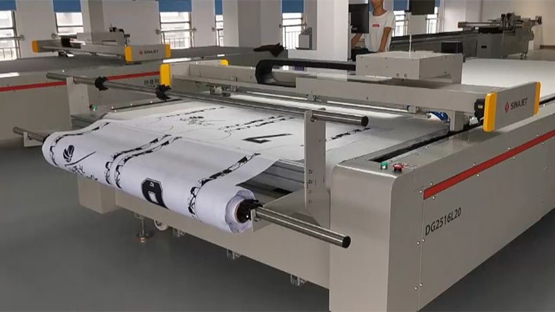 Digital Cutting with Camera Scanning