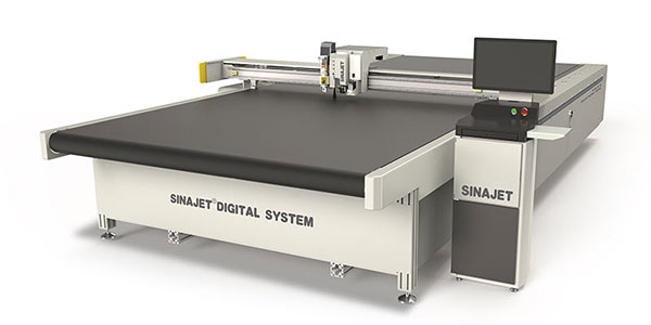Digital Cutter for Composite Material