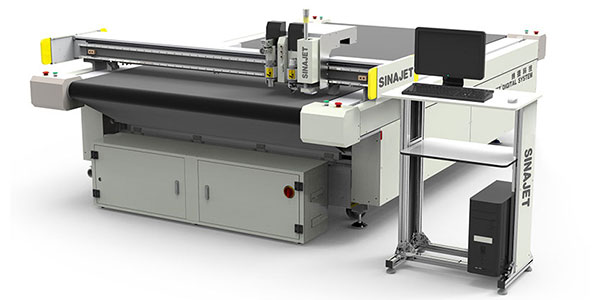 Digital Cutter for Advertising Industry